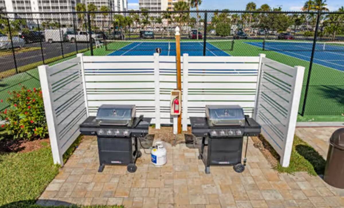 large-019c5df4-6175-734e-8cf0-77d7f0f42a84